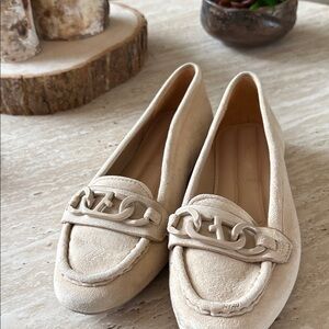 Franco Sarto Cream Loafers with Chain Detail. All leather uppers.